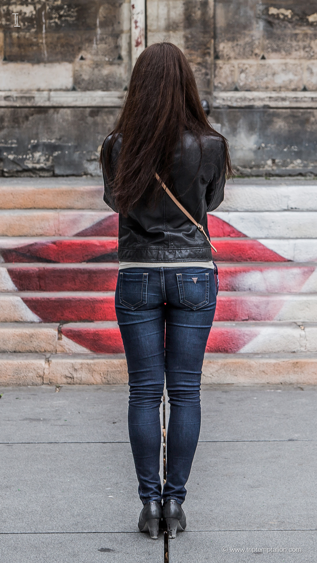 Paris Urban Art Girl Wallpaper Iphone - Iphone 5 Urban - HD Wallpaper 