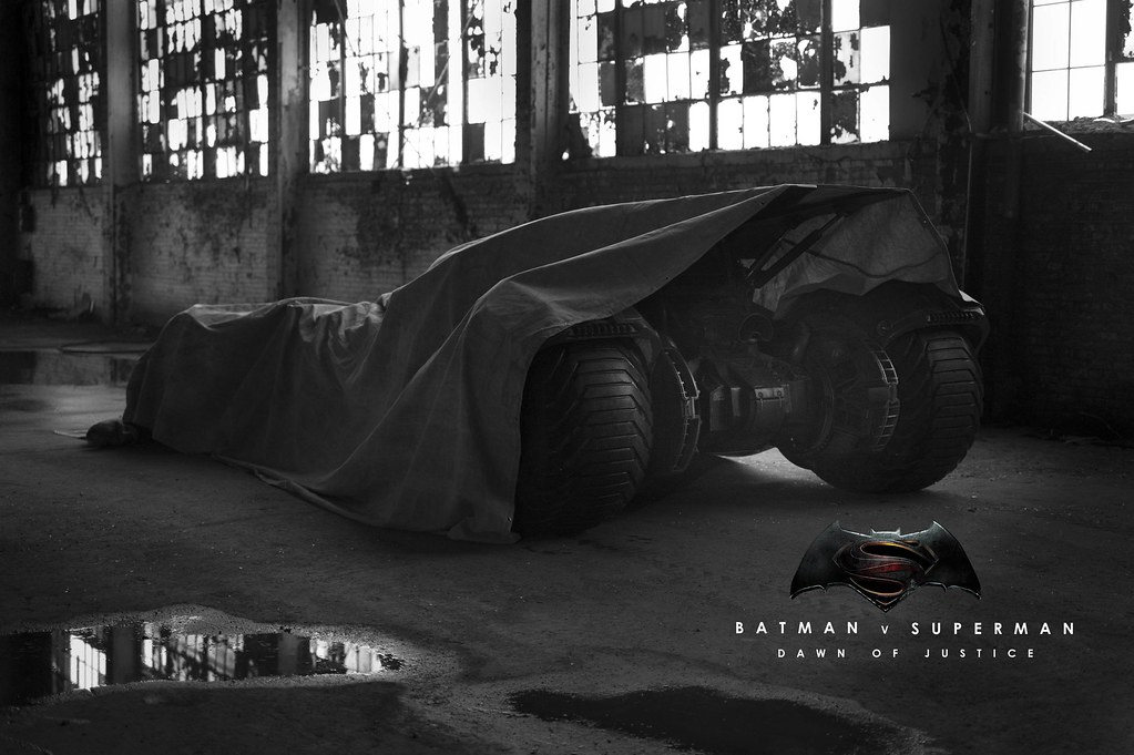 Ben Affleck Batmobile Teaser - HD Wallpaper 