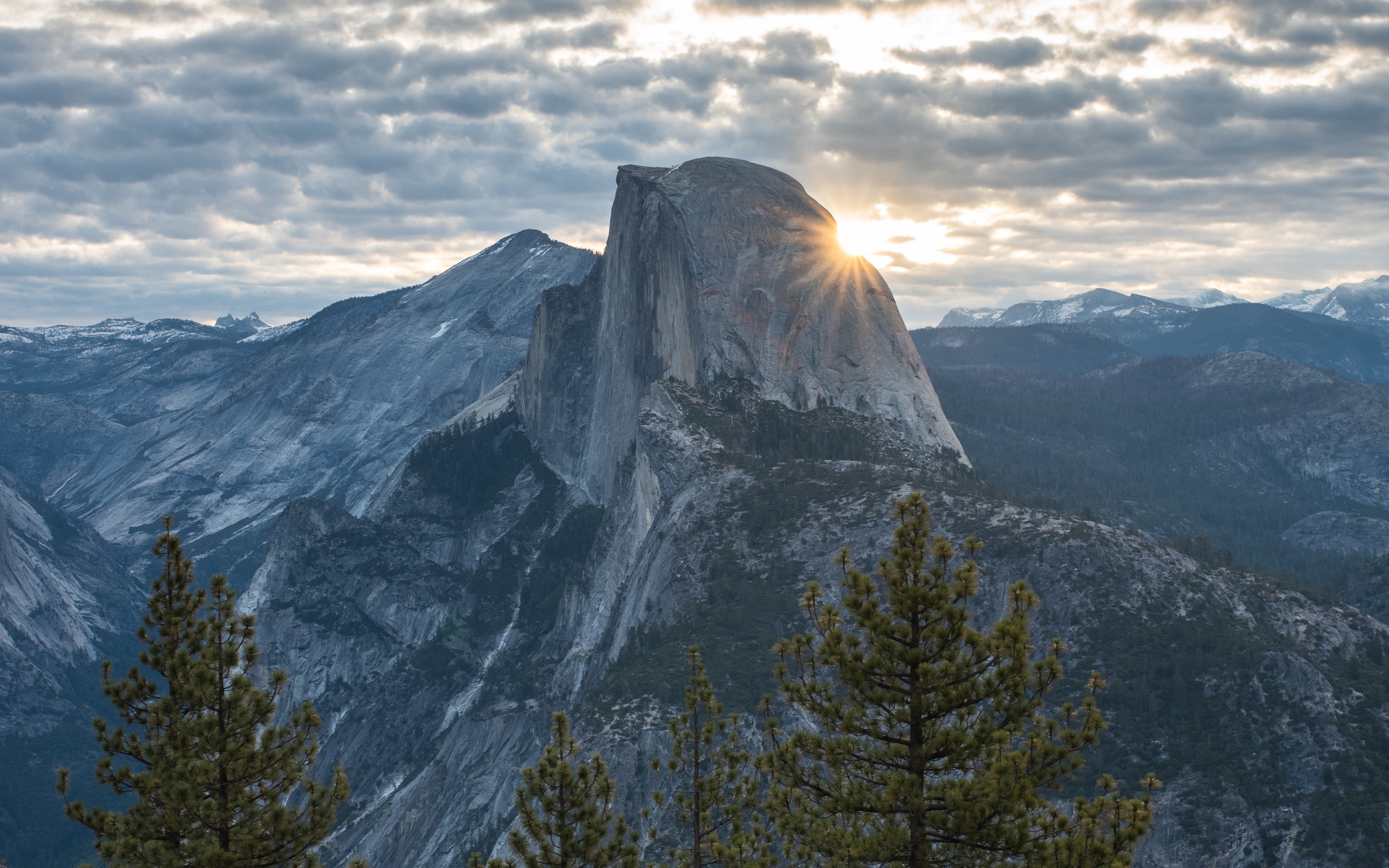 Wallpaper Mountains, Peak, Trees, Light, Dawn, Yosemite - Yosemite National Park, Half Dome - HD Wallpaper 