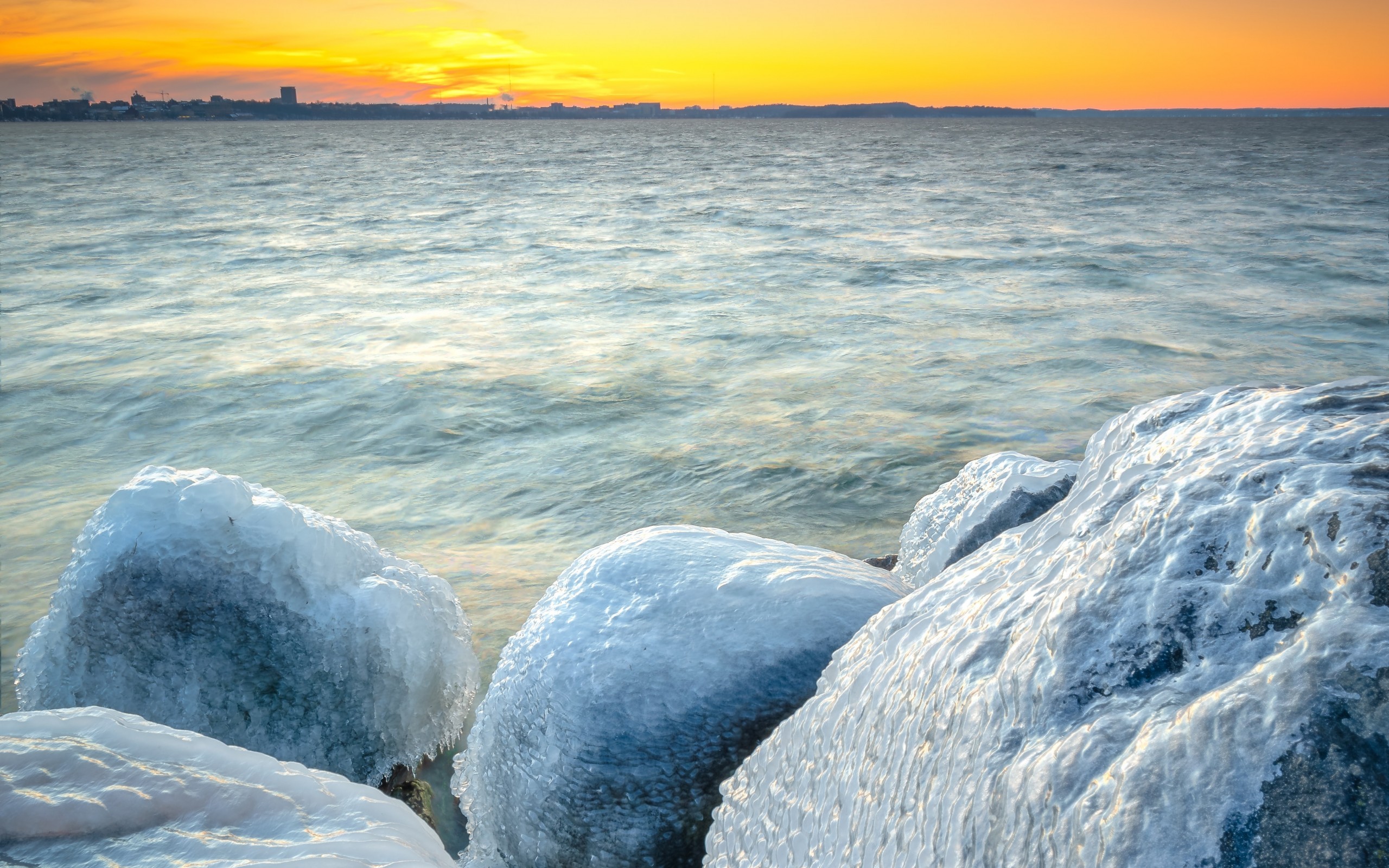 Frozen Coast, Sunset, Clear Sky, Sea, Ripples - Mobile Phone - HD Wallpaper 