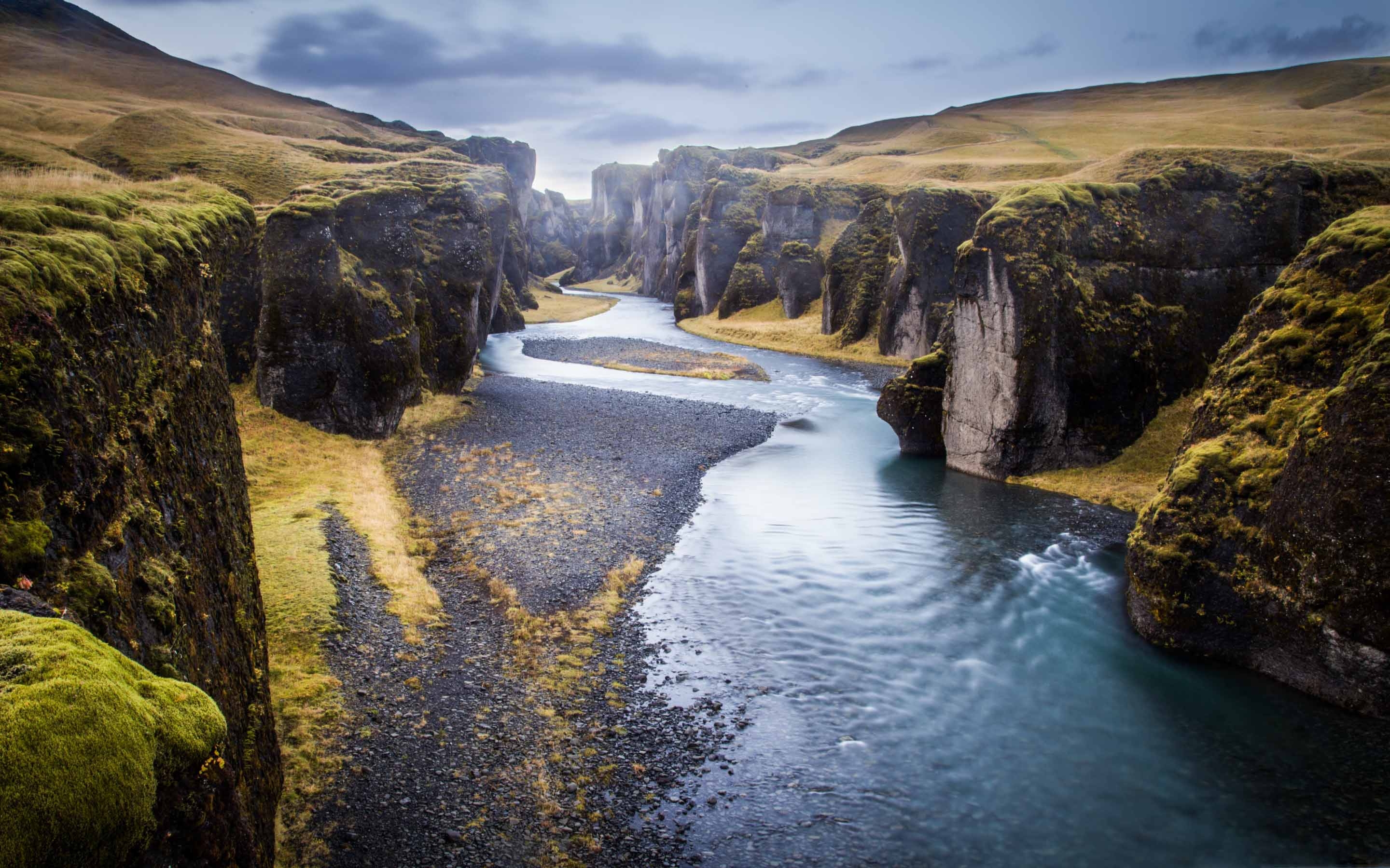 Fjaðrárgljúfur Canyon Iceland - HD Wallpaper 