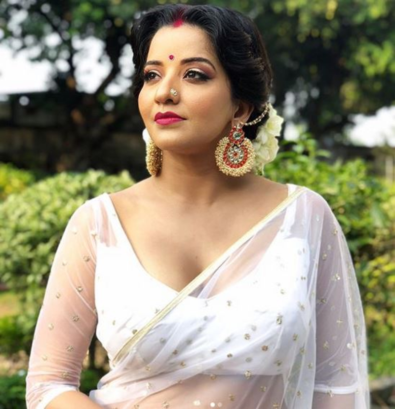 Monalisa Aka Antara Biswas Saree Photos, Monalisa Red - Monalisa Bhojpuri - HD Wallpaper 