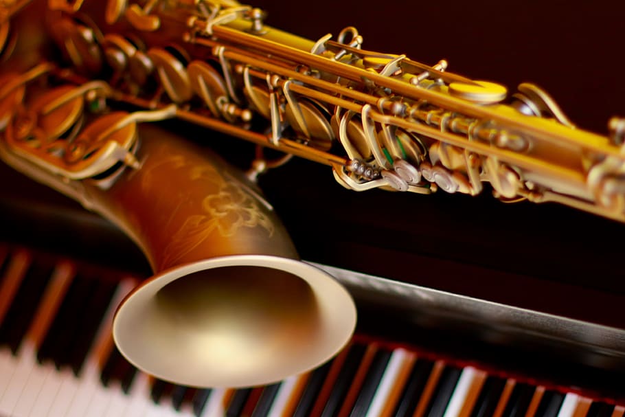 Spain, Catalunya, Saxophone, Piano, Music, Yellow, - Saxofon Y Trompeta - HD Wallpaper 