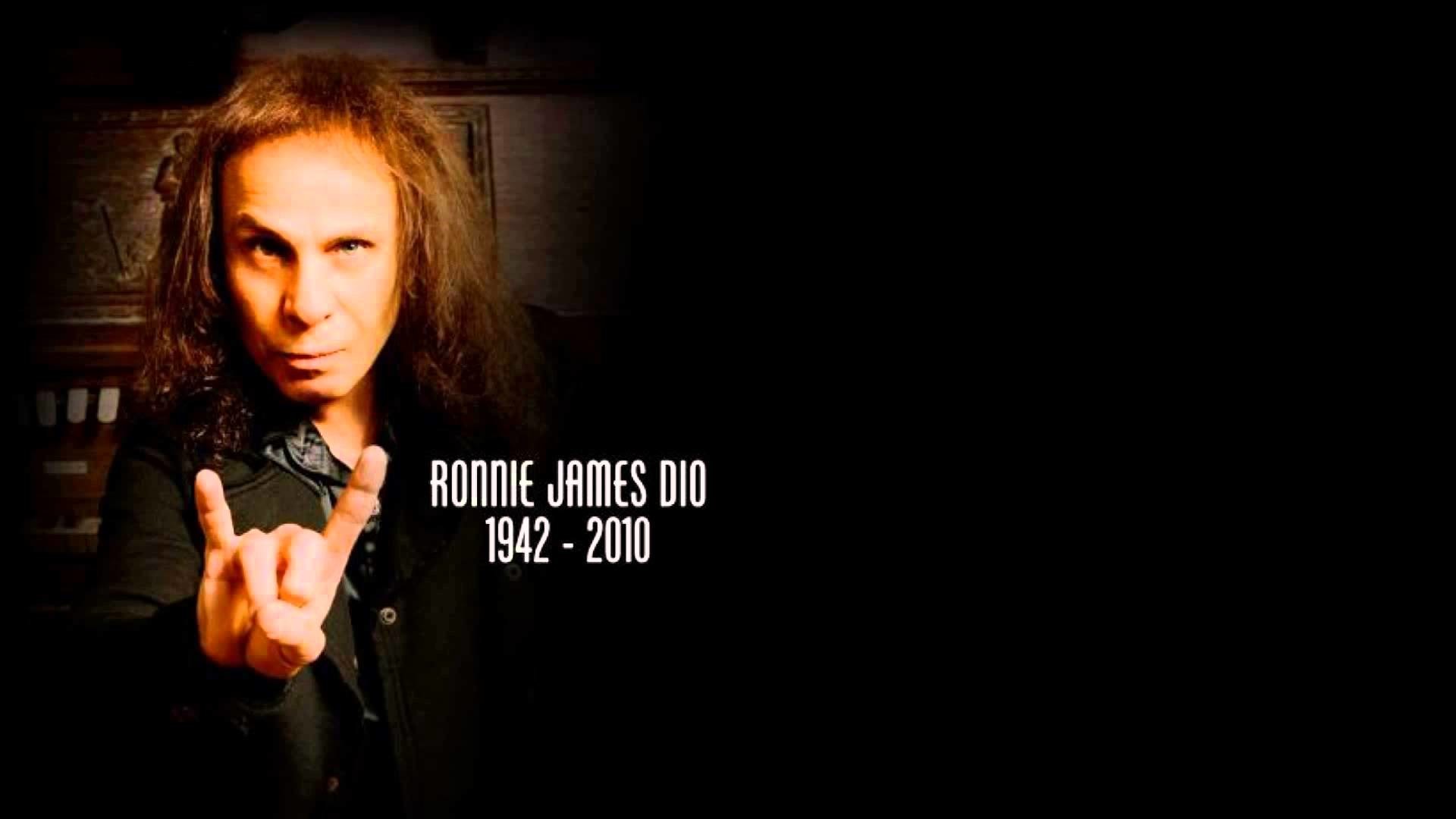 Ronnie James Dio Wallpaper - Ronnie James Dio 1942 2010 - HD Wallpaper 