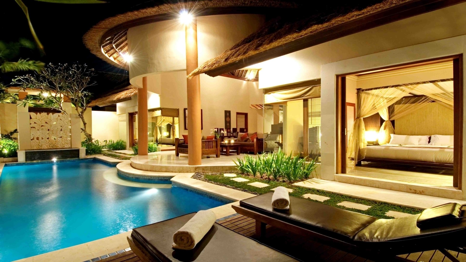 Preview Wallpaper Swimming Pool, Evening, Villa, Water, - Beautiful House - HD Wallpaper 