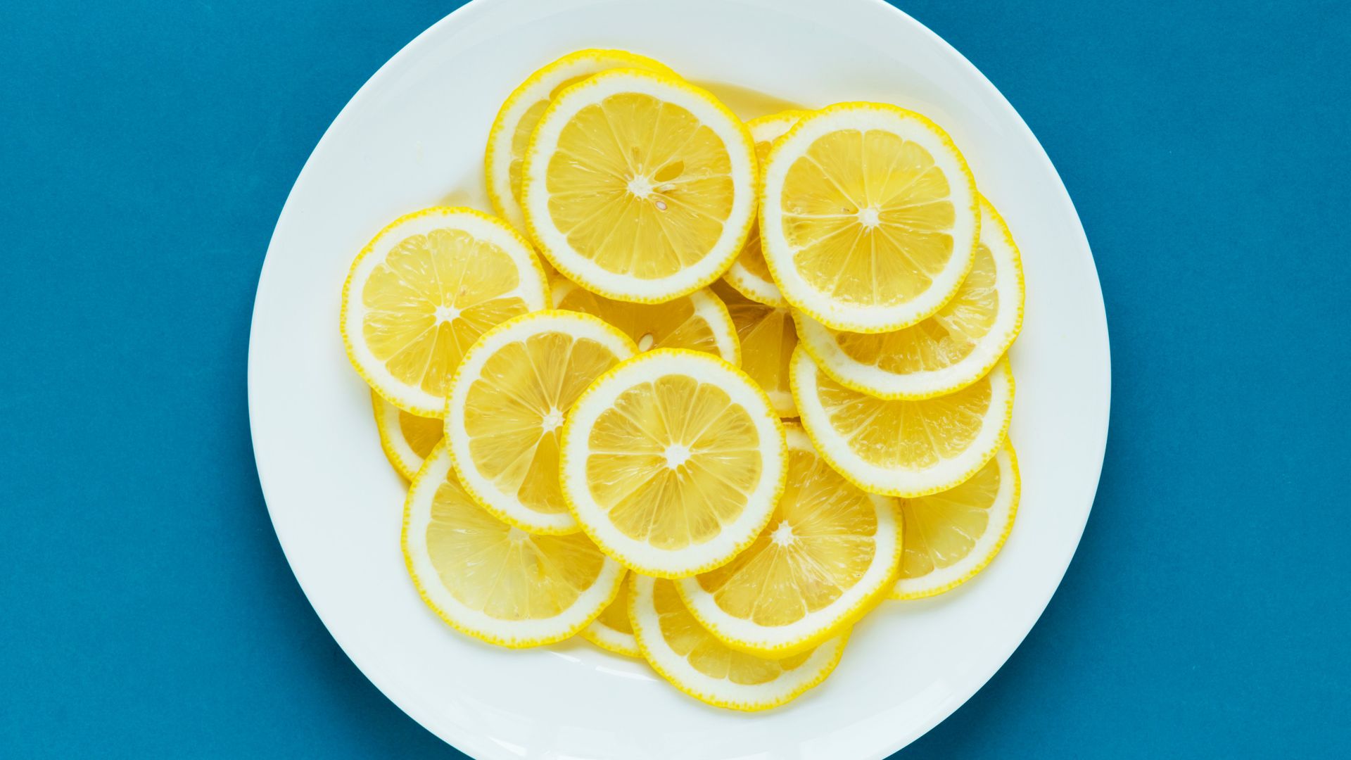 Plate Of Sliced Lemons - Lemon - HD Wallpaper 