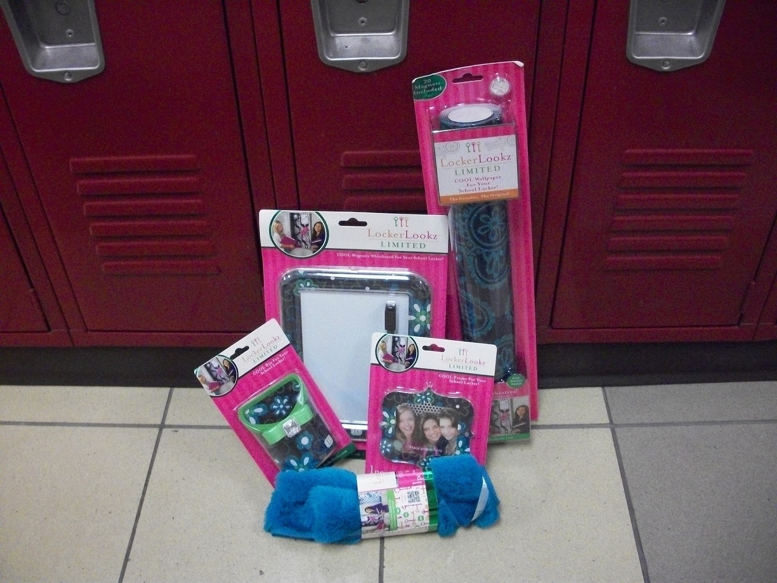 Carton - HD Wallpaper 