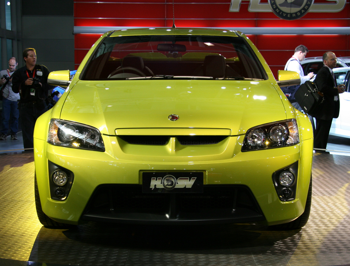 Holden Hsv Maloo R8 2007 Wallpaper - Auto Show - HD Wallpaper 