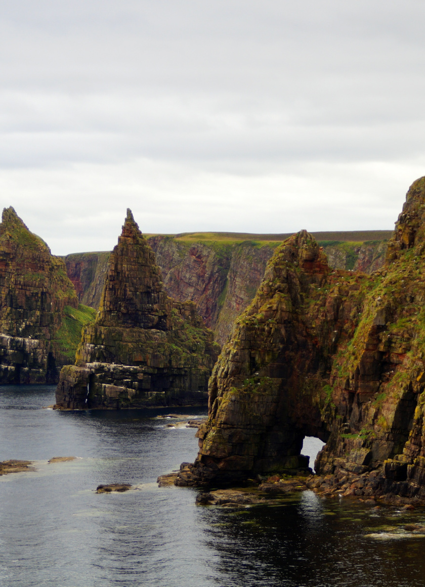 Duncansby Stacks - HD Wallpaper 