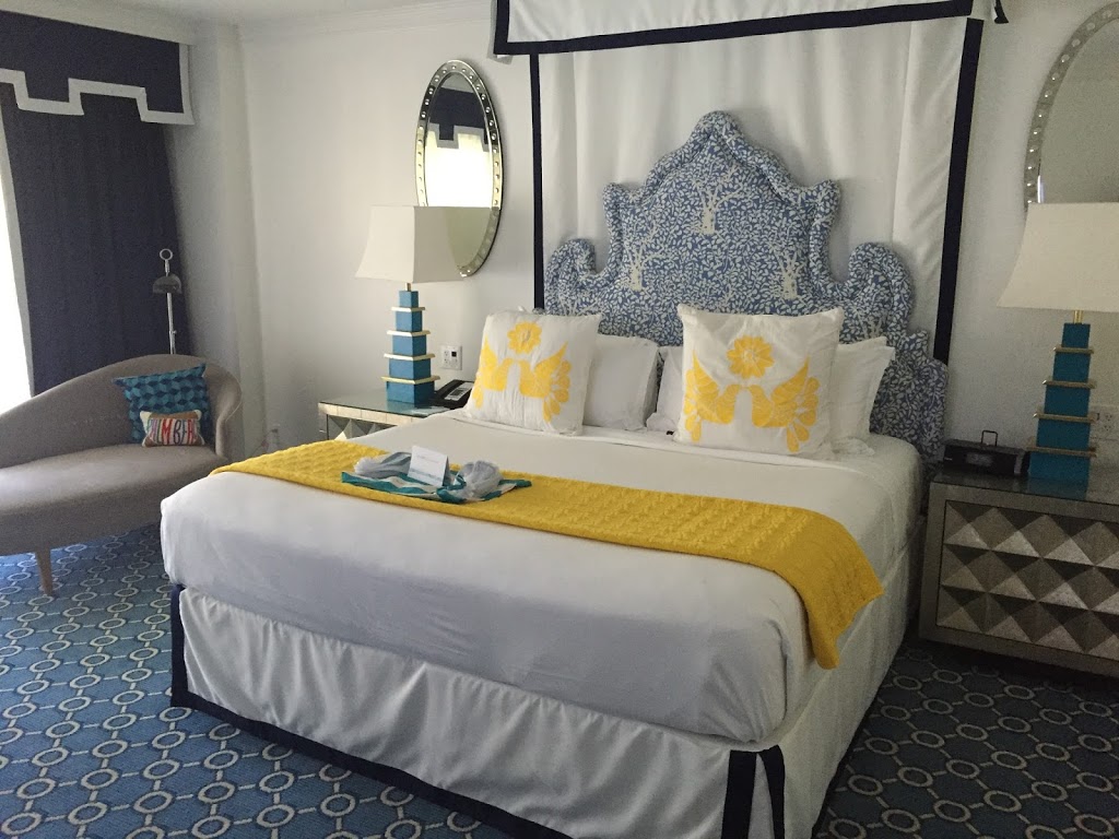 Jonathan Adler Face Room - HD Wallpaper 