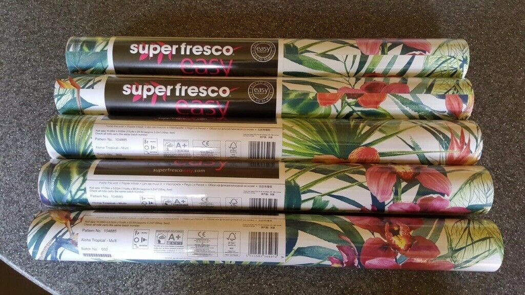 Lip Gloss - HD Wallpaper 