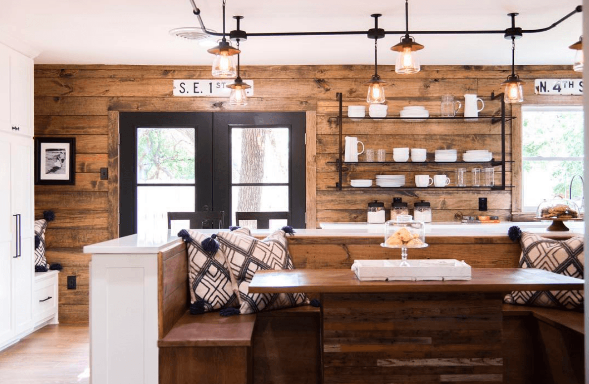 Wood Shiplap - Fixer Upper Mid Century Modestly Priced House - HD Wallpaper 