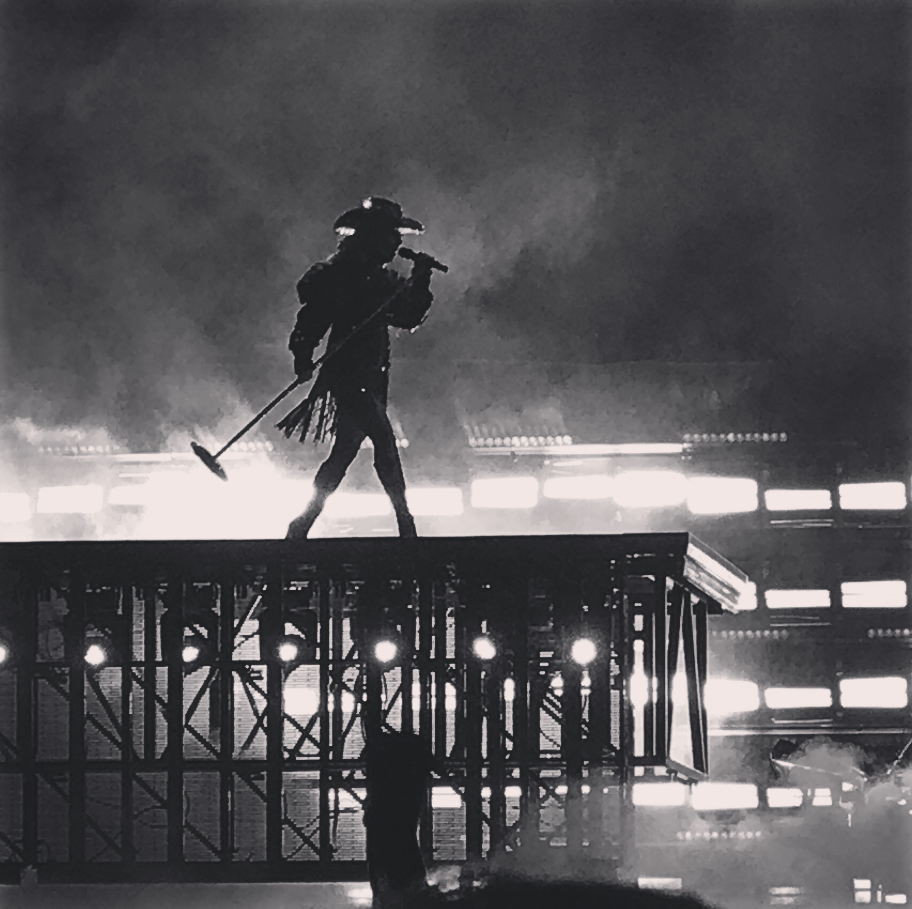 Monochrome - HD Wallpaper 