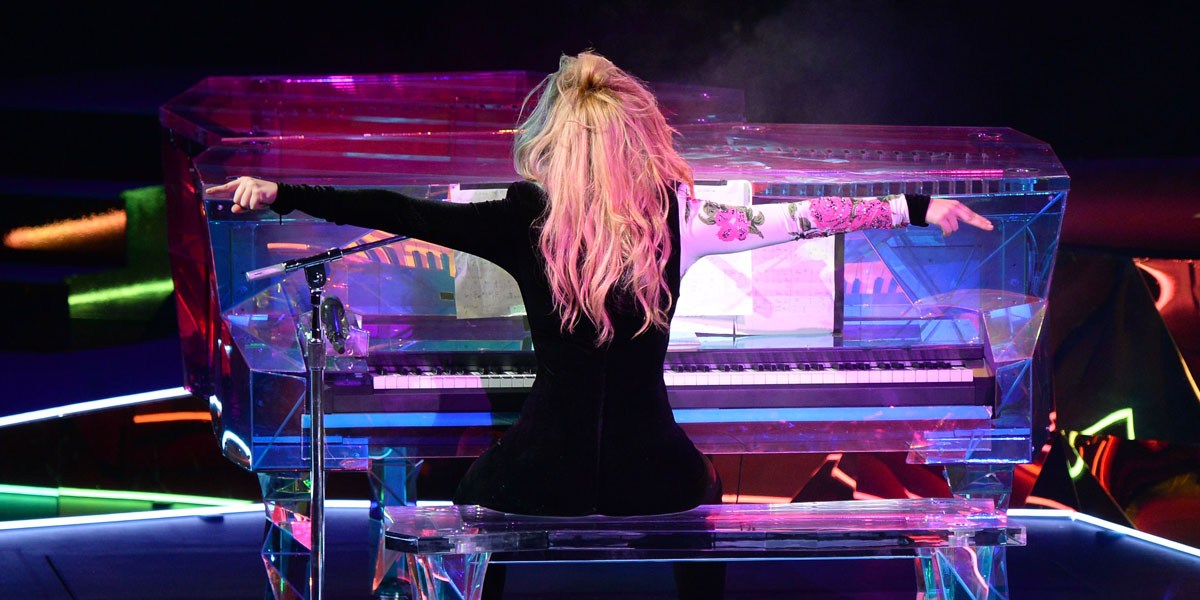 Watch Lady Gaga Perform At Joanne World Tour In Sacramento, - Lady Gaga Joanne World Tour - HD Wallpaper 