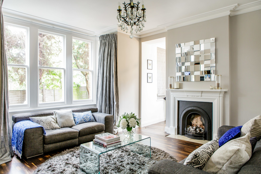 Innovative Click Clack Sofa In Living Room Victorian - All Glass Coffee Table Living Room - HD Wallpaper 