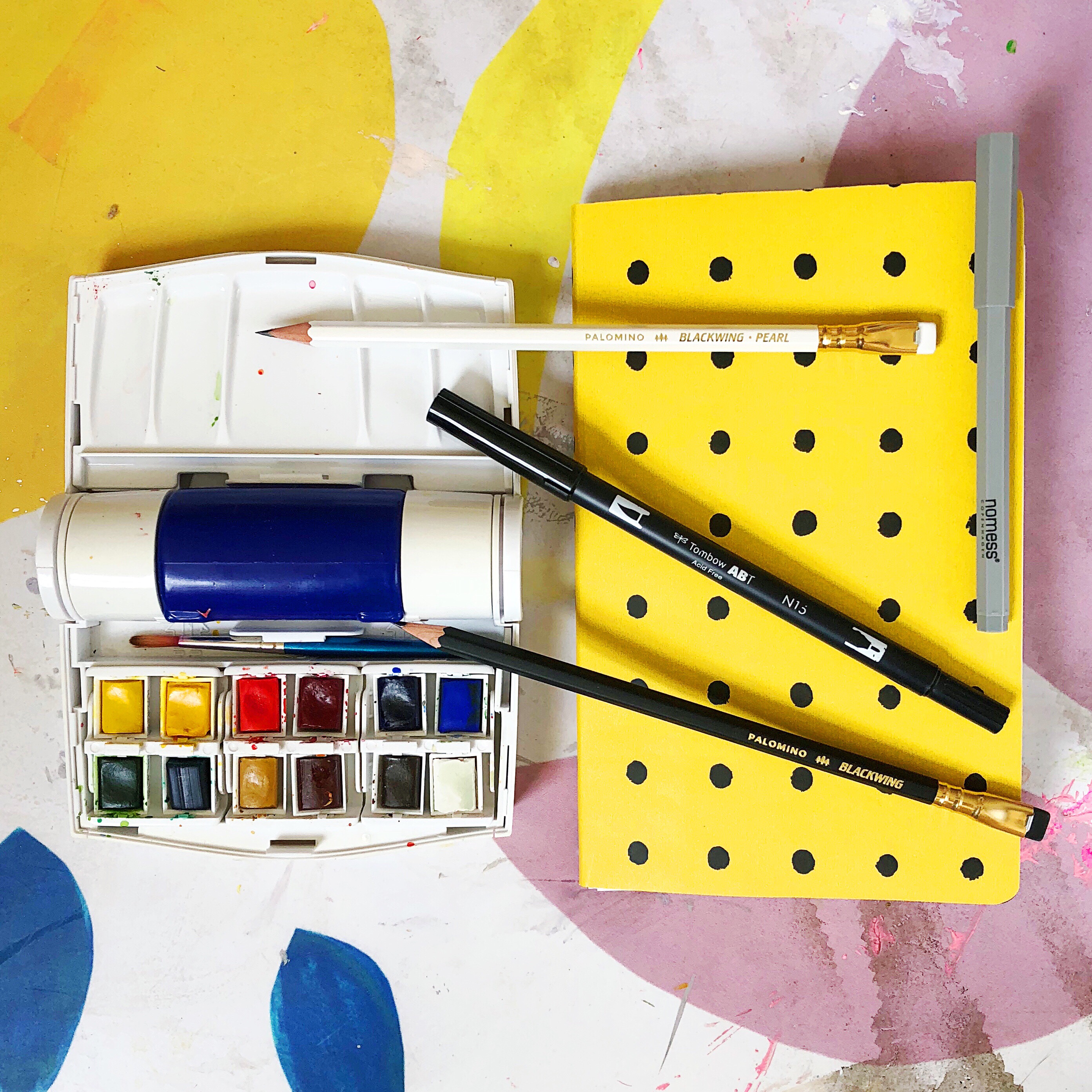 Moleskine Notebook Covered With Mini Moderns Peggy - Cable - HD Wallpaper 