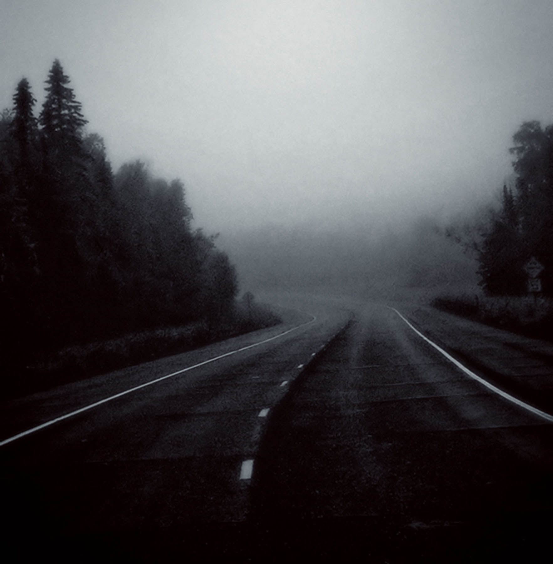 Black And White Road - HD Wallpaper 