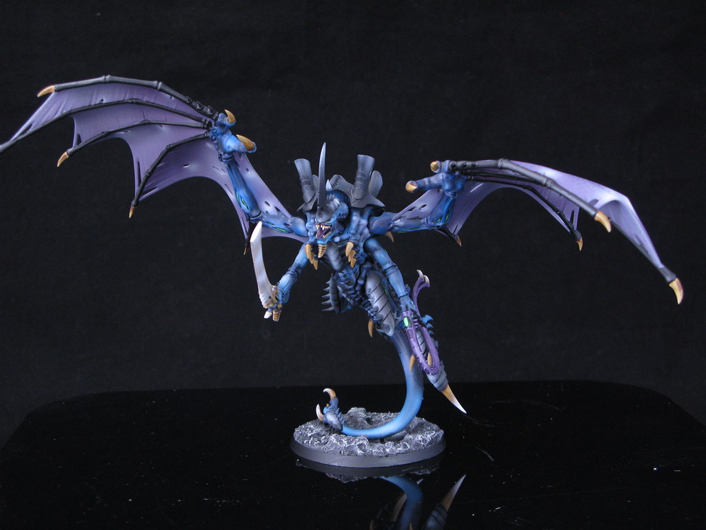 Tyranids Hive Tyrant - HD Wallpaper 