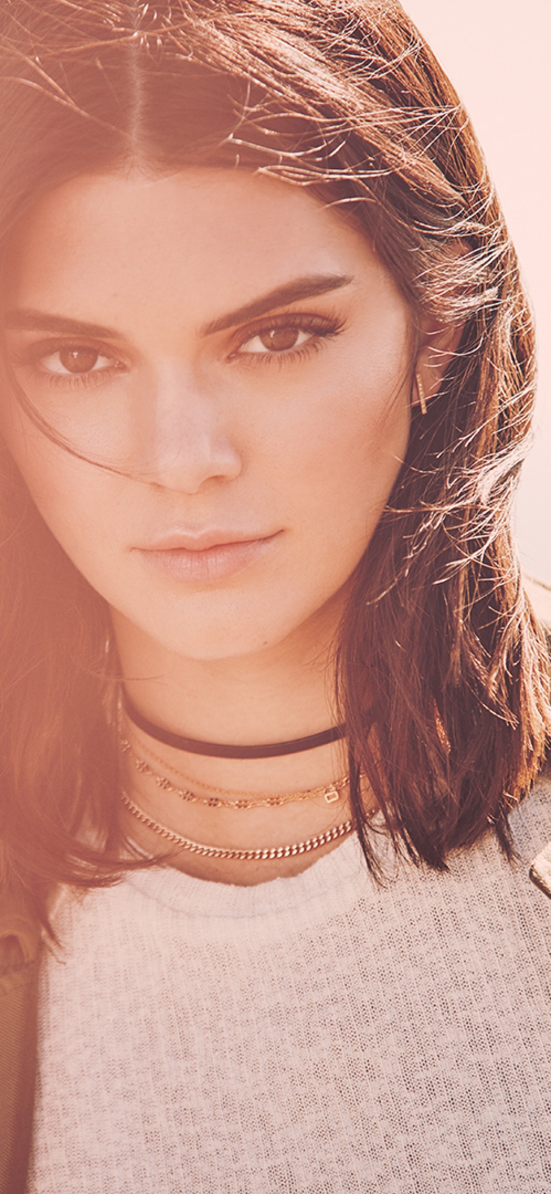 Iphone X Kendall Jenner Wallpaper - Kendall Jenner Iphone X - HD Wallpaper 