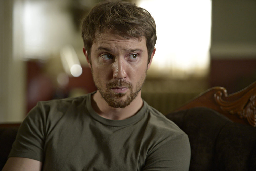Sam Huntington - HD Wallpaper 