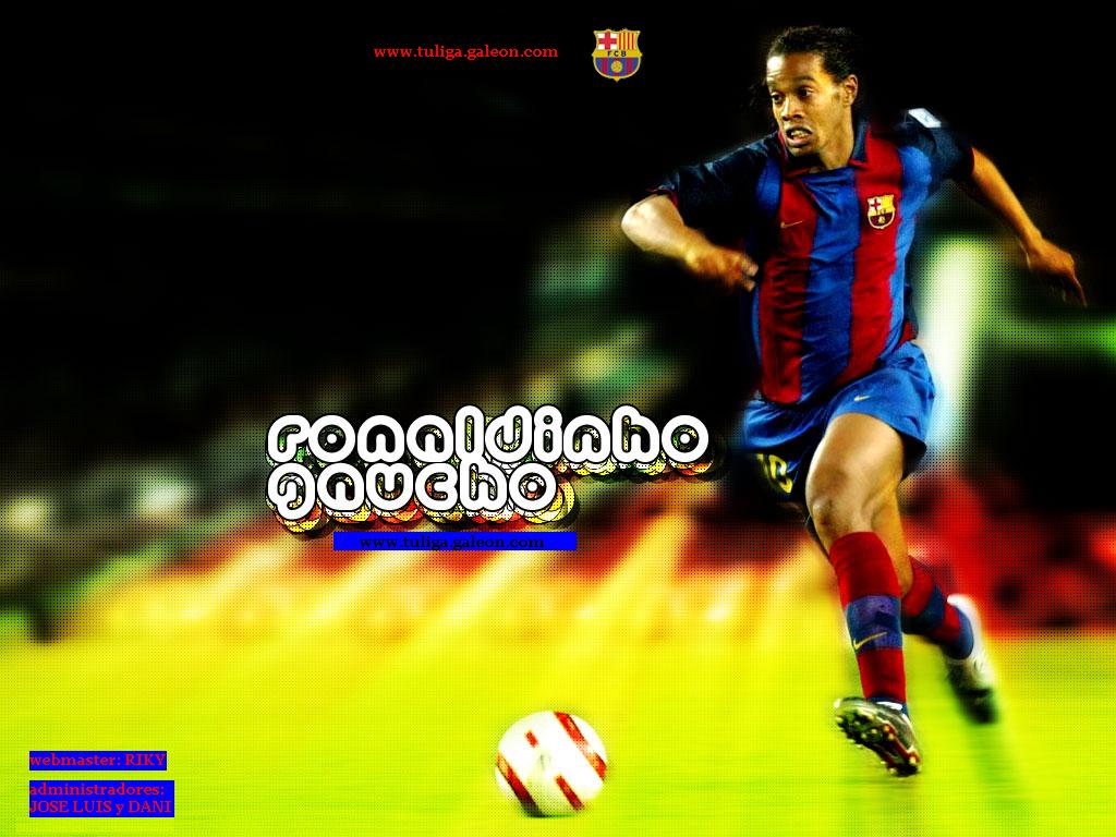 Ronaldinho Wallpaper, Football Pictures And Photos - Fc Barcelona - HD Wallpaper 
