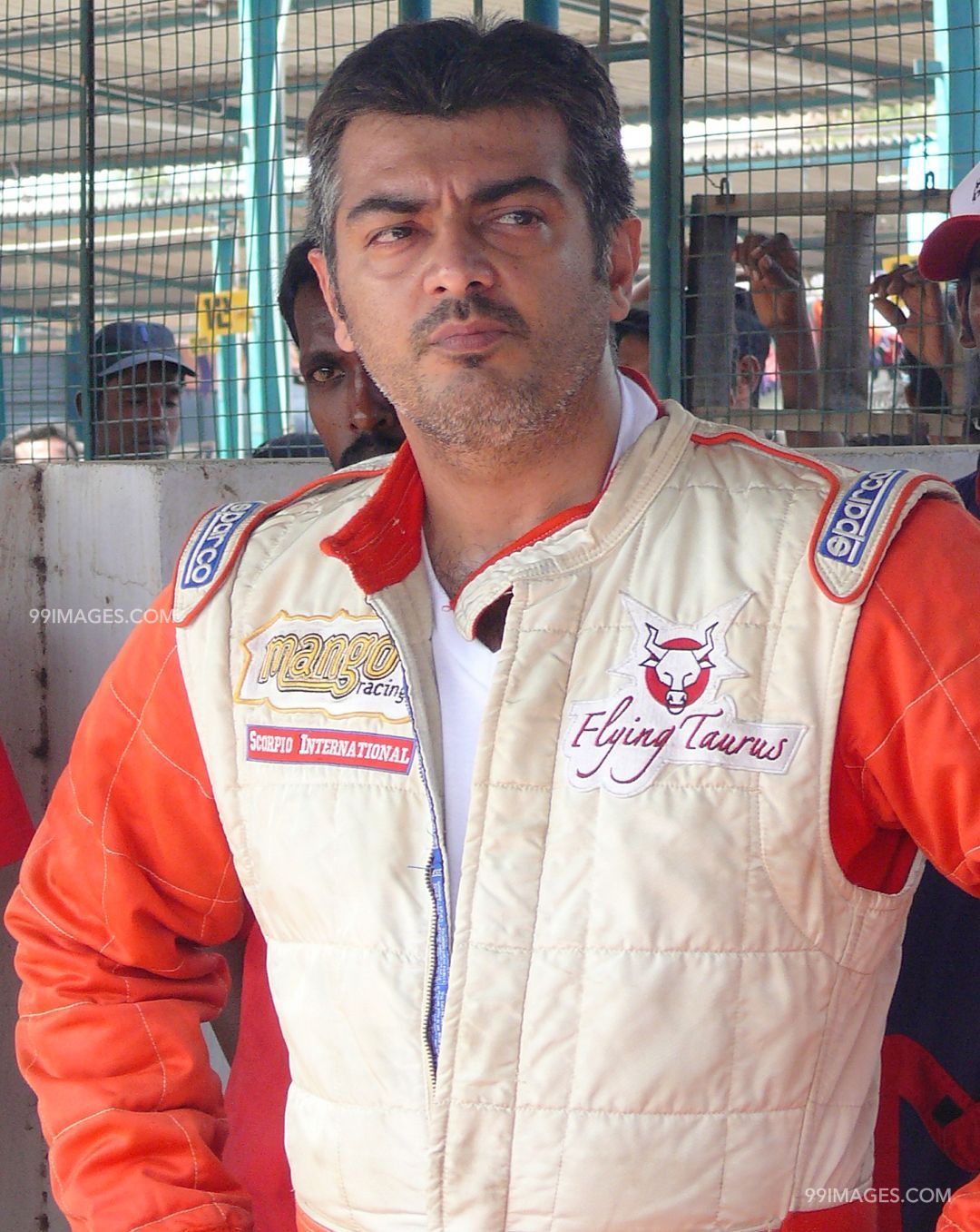 Ajith Hd Photos & Wallpapers (688) - Ajith Kumar - HD Wallpaper 