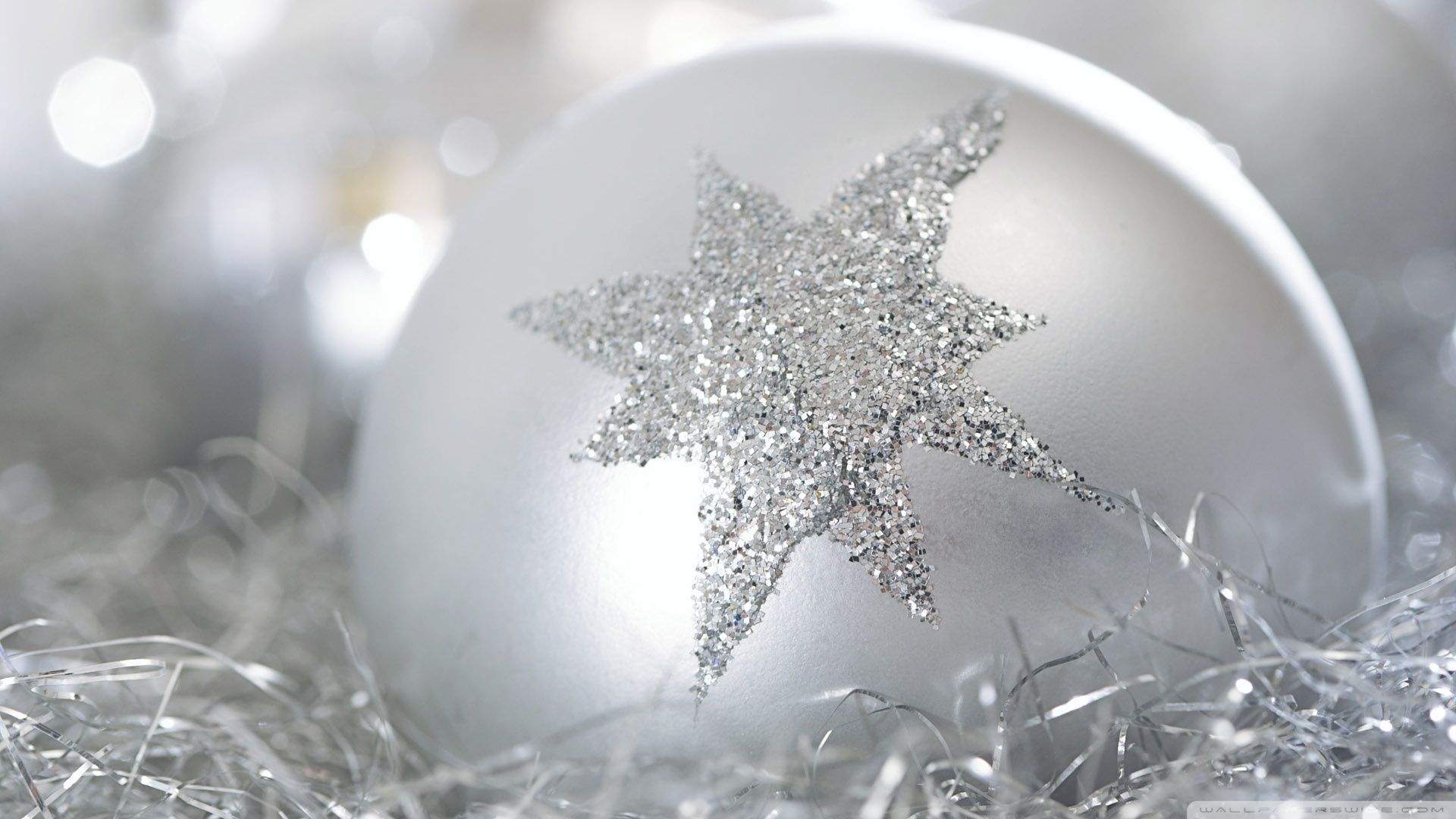 Silver Wallpaper - Silver Happy New Year - HD Wallpaper 