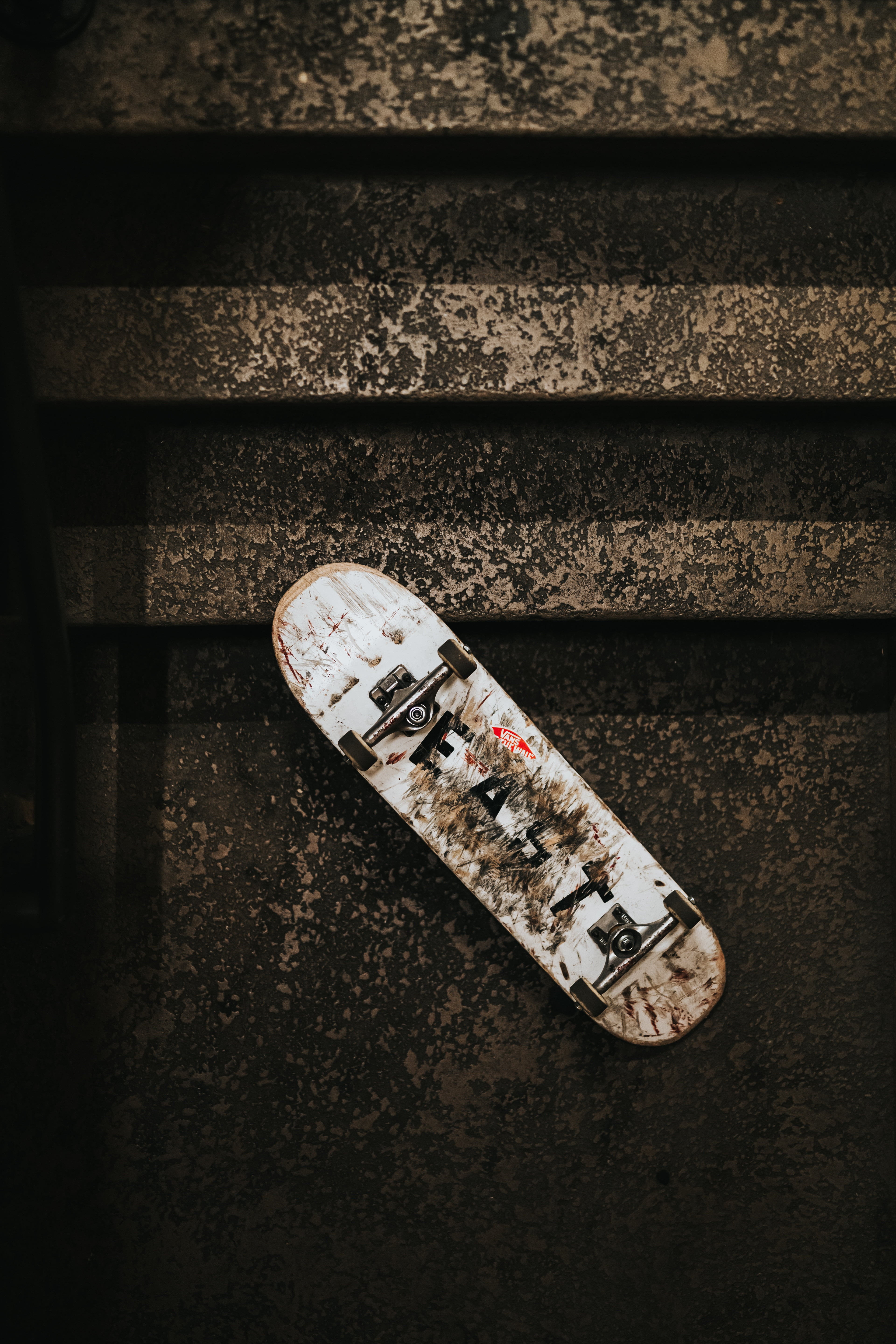 Skateboard Wallpaper Iphone - HD Wallpaper 