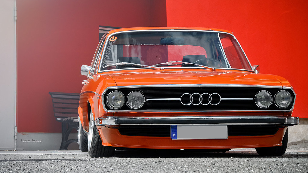 Audi 100 - HD Wallpaper 
