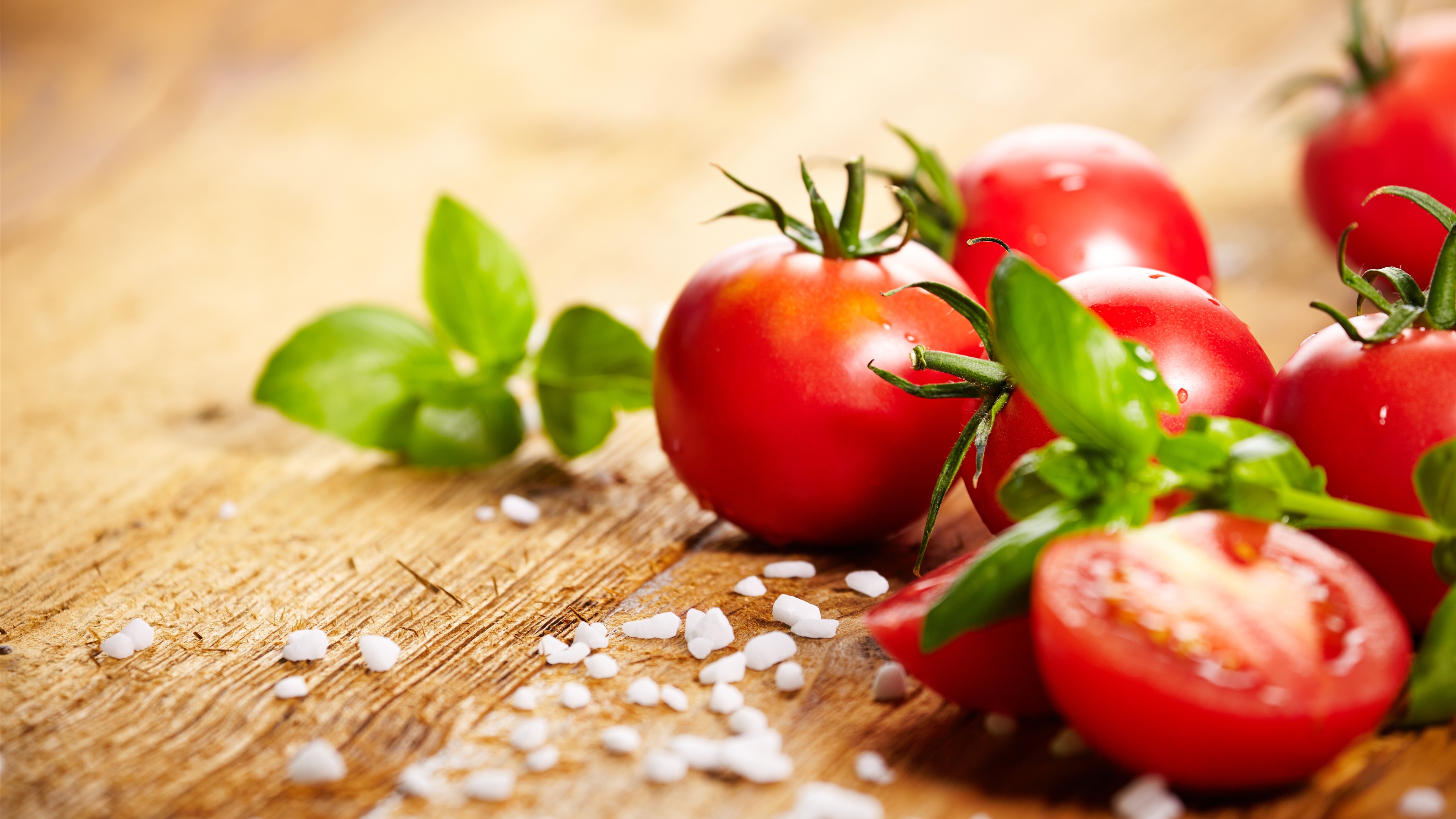 Wallpaper Some Tomatoes, Salt, Vegetables - Tomates - HD Wallpaper 