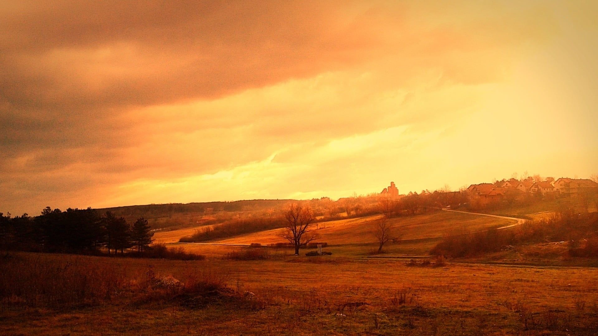 Green Farm View Over The Sunset Hd Wallpaper - Field Autumn - HD Wallpaper 