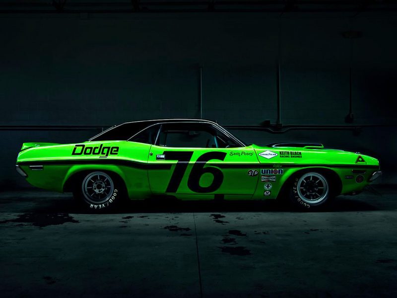 Dodge Challenger Drag Racing Car Wallpaper - T2 Drag Racing - HD Wallpaper 