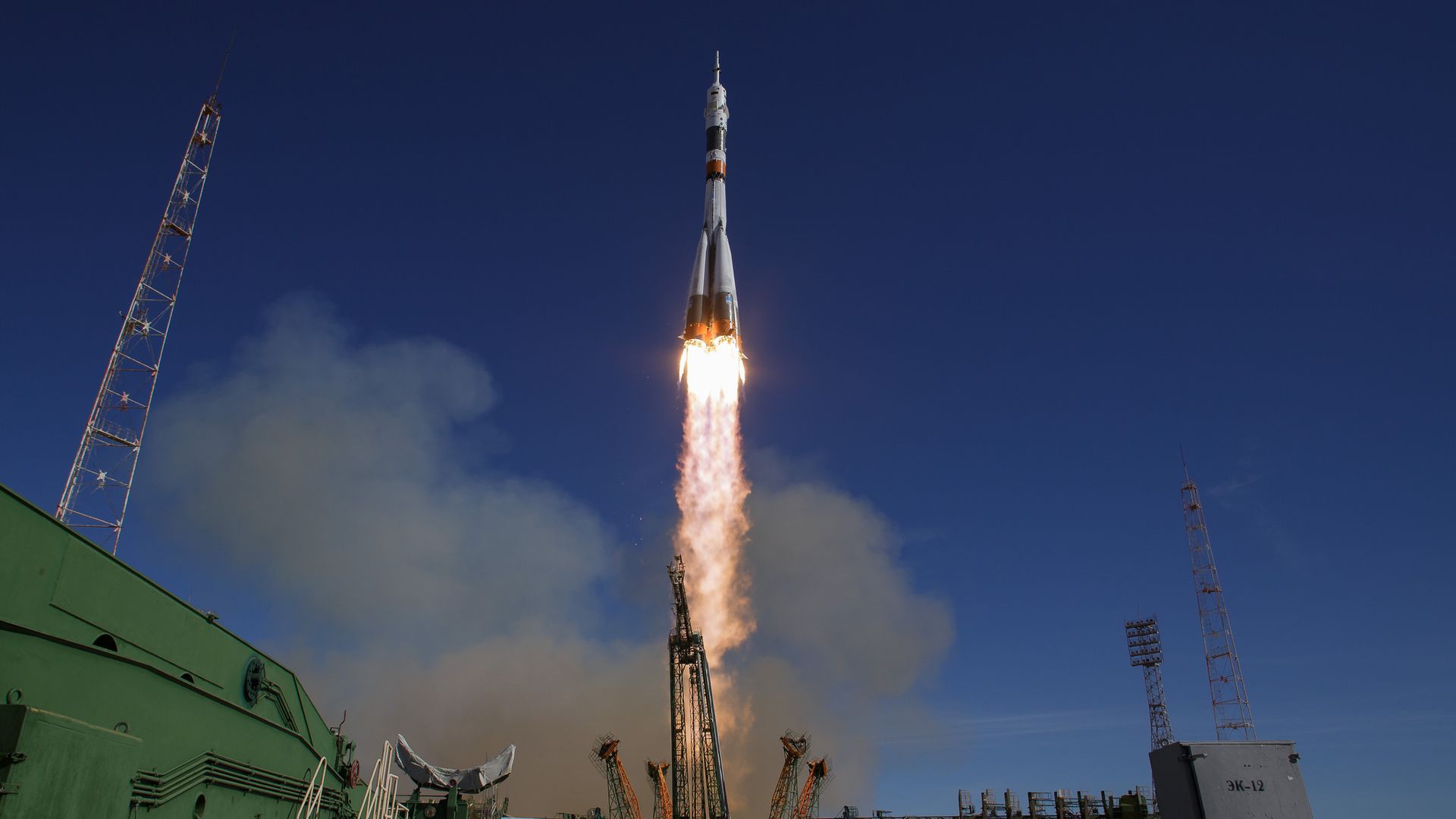 Soyuz Launch - HD Wallpaper 