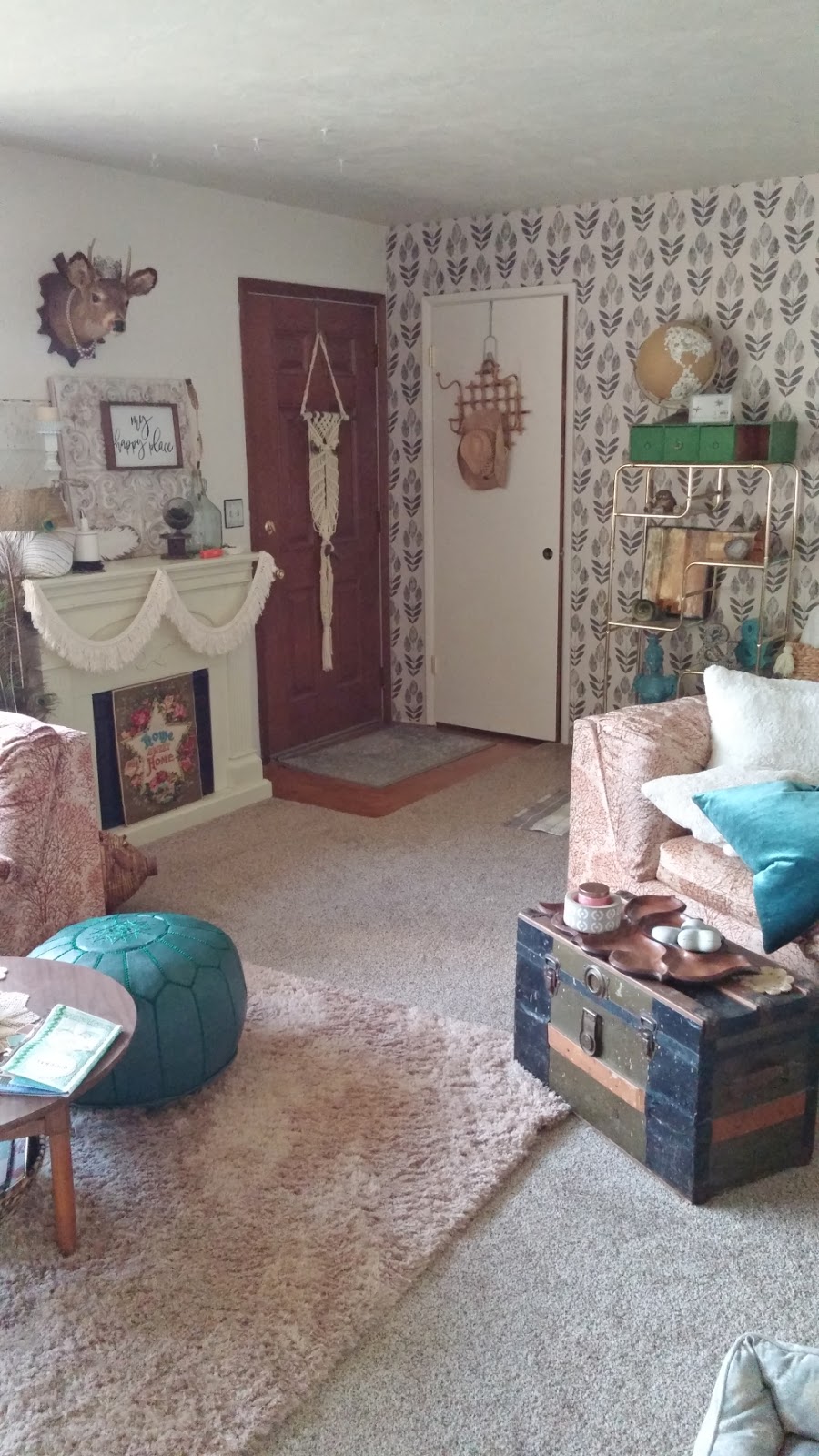 Living Room Before New Front Door - Living Room - HD Wallpaper 