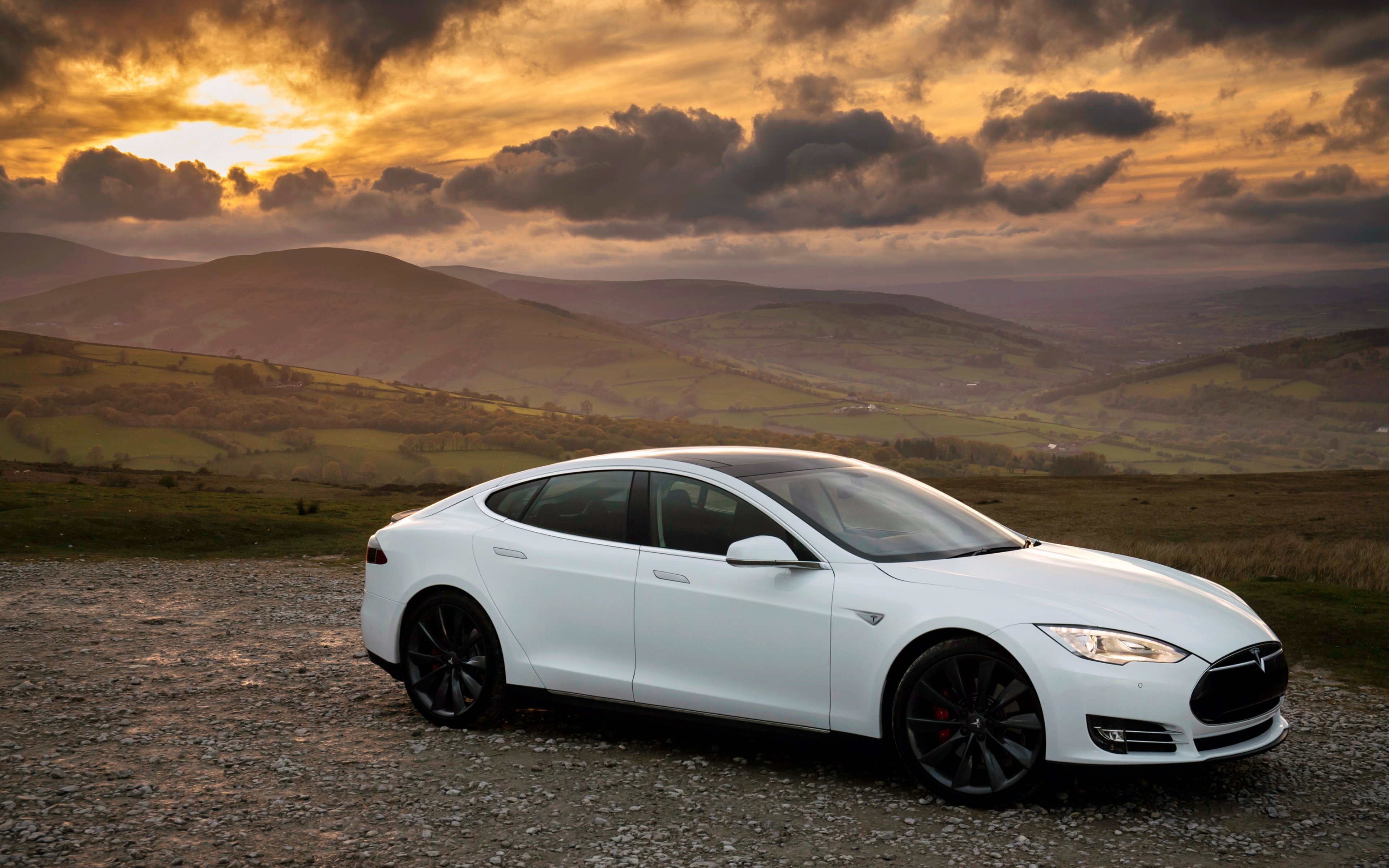 Hd Background Tesla Model S P85 White Sunset Side View - Tesla Model S Wallpaper White - HD Wallpaper 