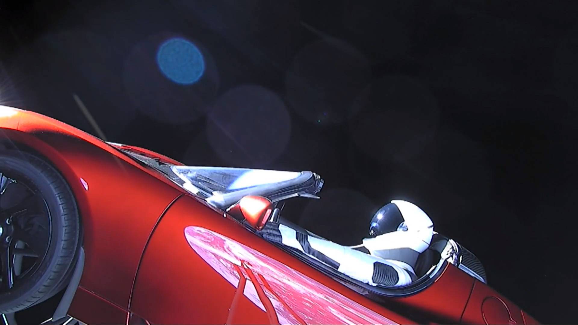 Tesla Cars In Space - HD Wallpaper 