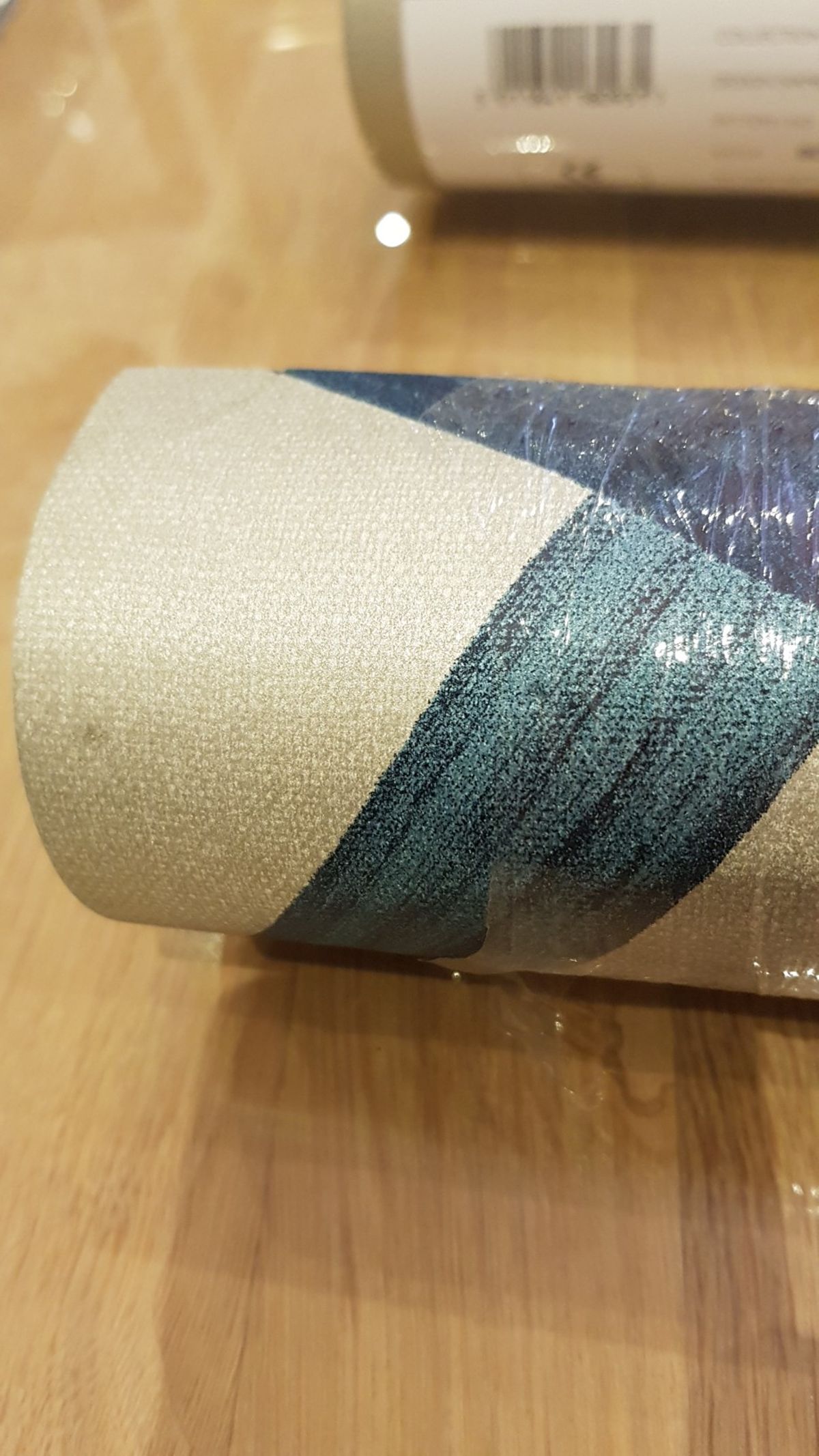 We Had Two Rolls Left Of Which Neither Have Been Used - Floor - HD Wallpaper 