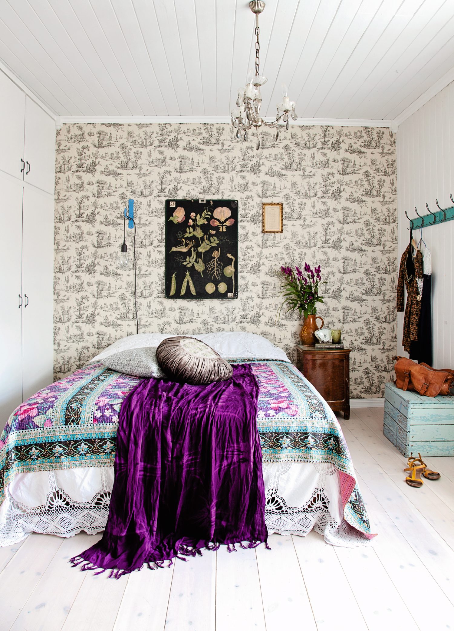 Boho Room Tumblr With Patterned Wallpaper And Rustic - Rustic Bohemian Bedroom - HD Wallpaper 