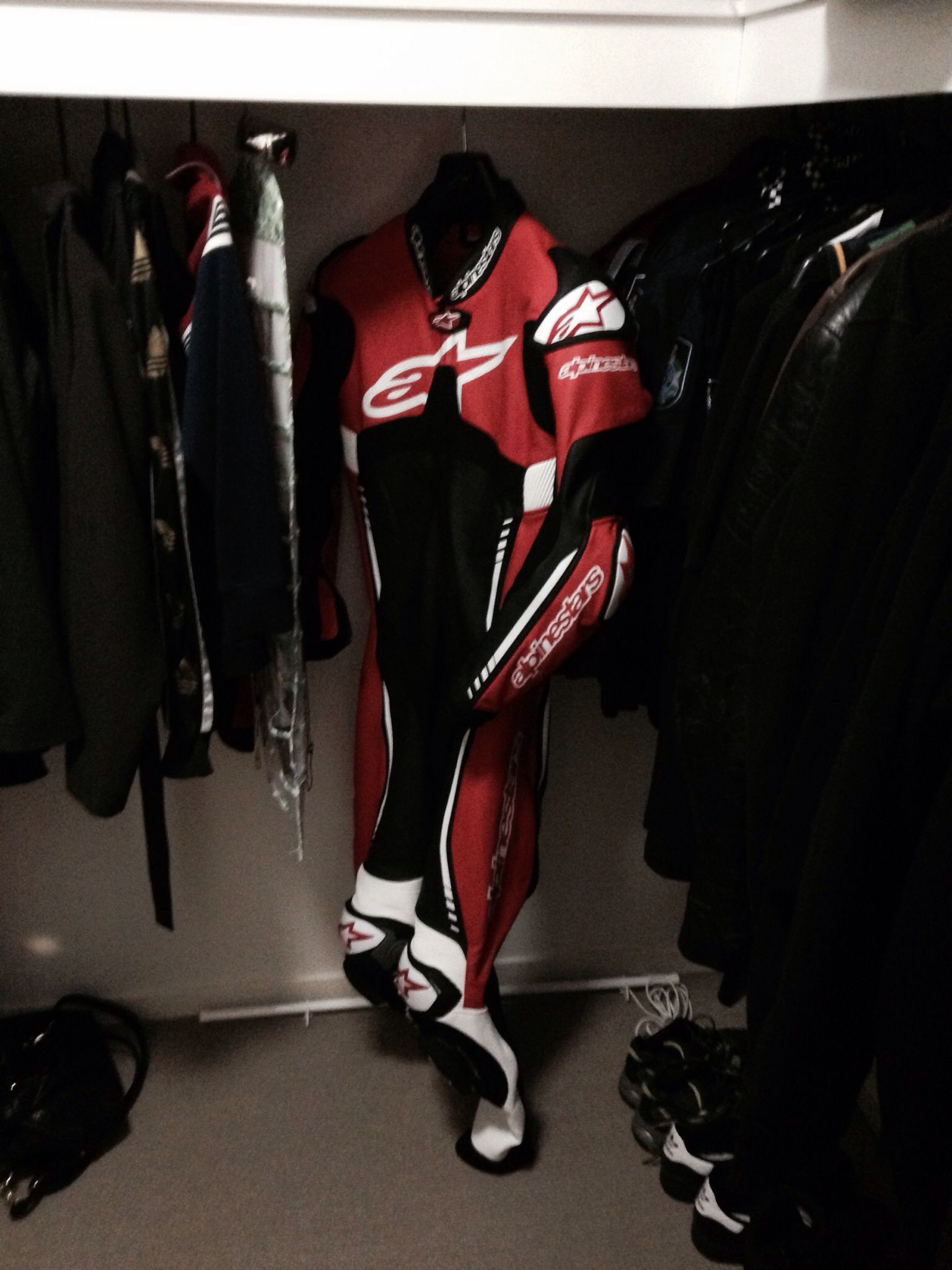 Retail - HD Wallpaper 