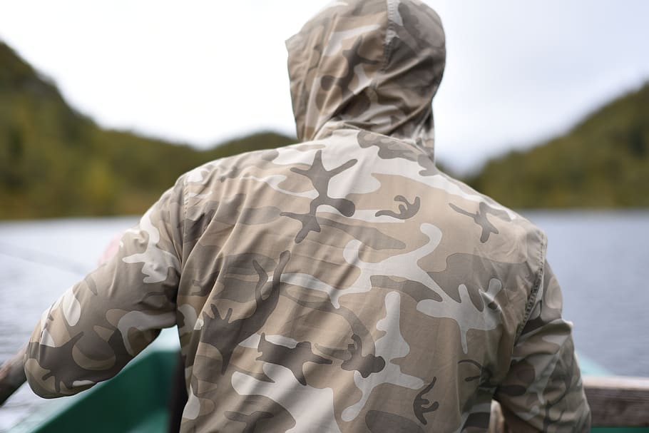 Norway, Lognvik, Lake, Rowing, Camo, Forest, One Person, - Soldier - HD Wallpaper 