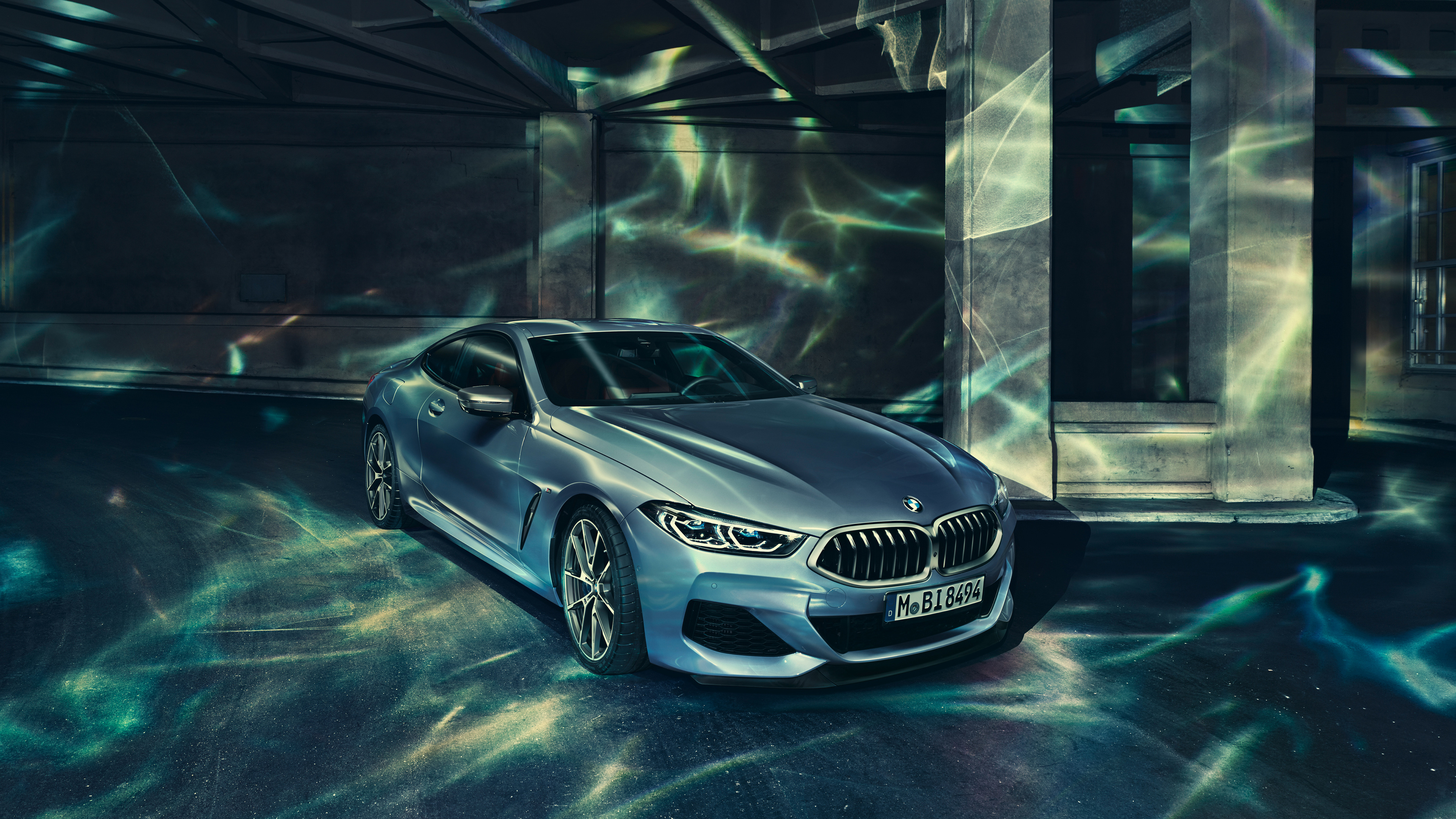 Bmw 8 Series And The Lightrig 4k Wallpapers - Bmw 8 Serie Silver -  3840x2160 Wallpaper 
