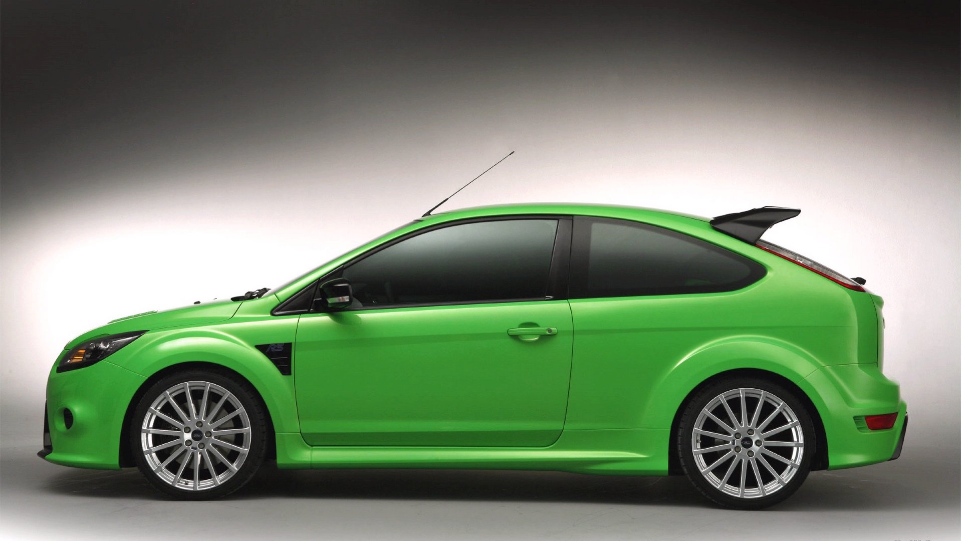 Ford Focus Rs 05 - HD Wallpaper 