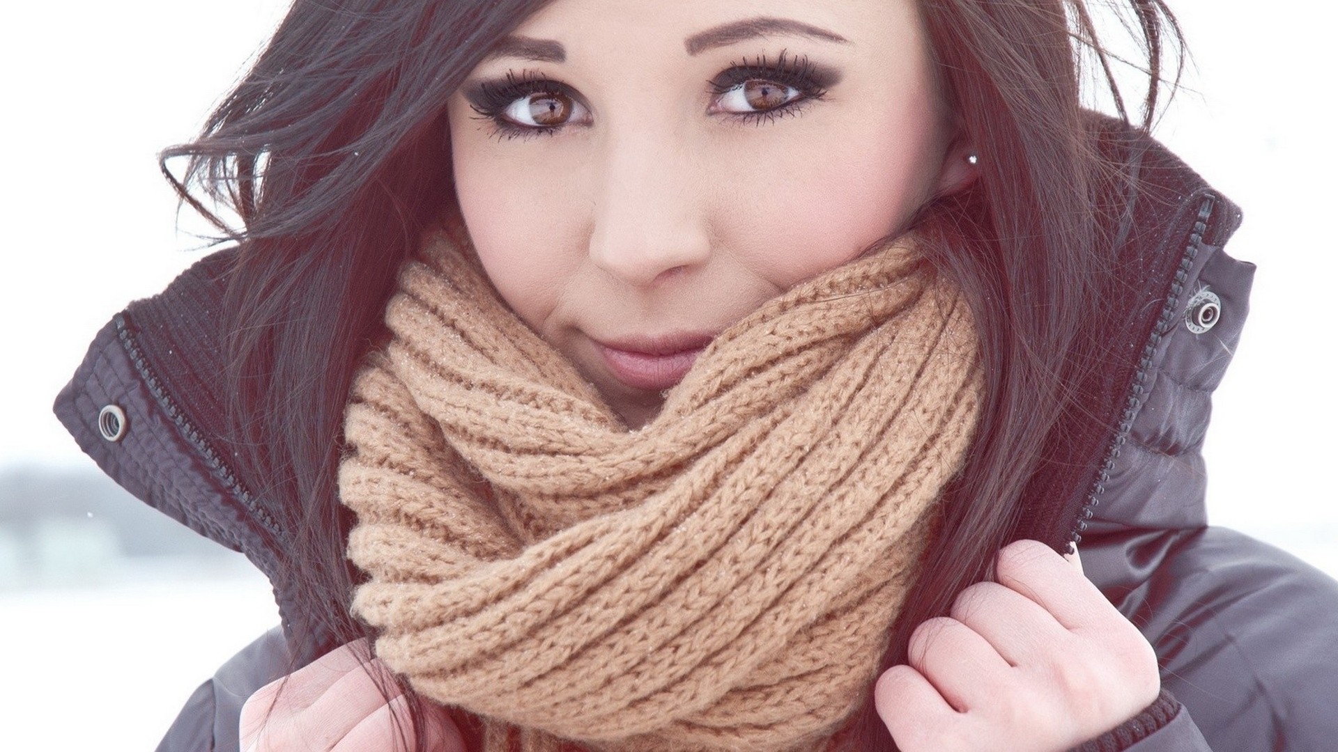 Wallpaper - Brown Eyes Girl Beautiful - HD Wallpaper 