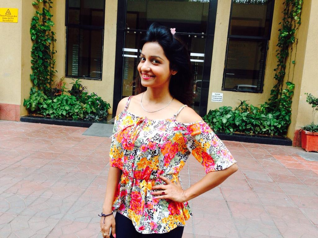 Chhavi Pandey Off Screen Pic - Actress Of Silsila Pyar Ka - HD Wallpaper 