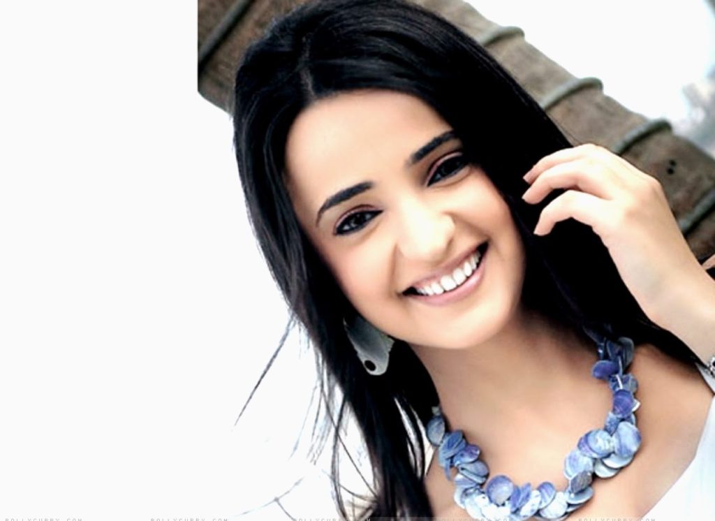 Sanaya Irani Sexy Wallpapers Hd - Sanaya Irani Khushi Iss Pyaar Ko Kya Naam Doon - HD Wallpaper 