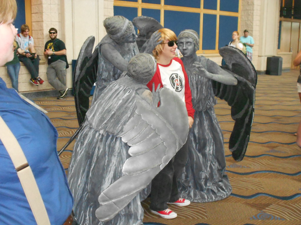 Weeping Angels Live Wallpaper - Male Weeping Angels - HD Wallpaper 