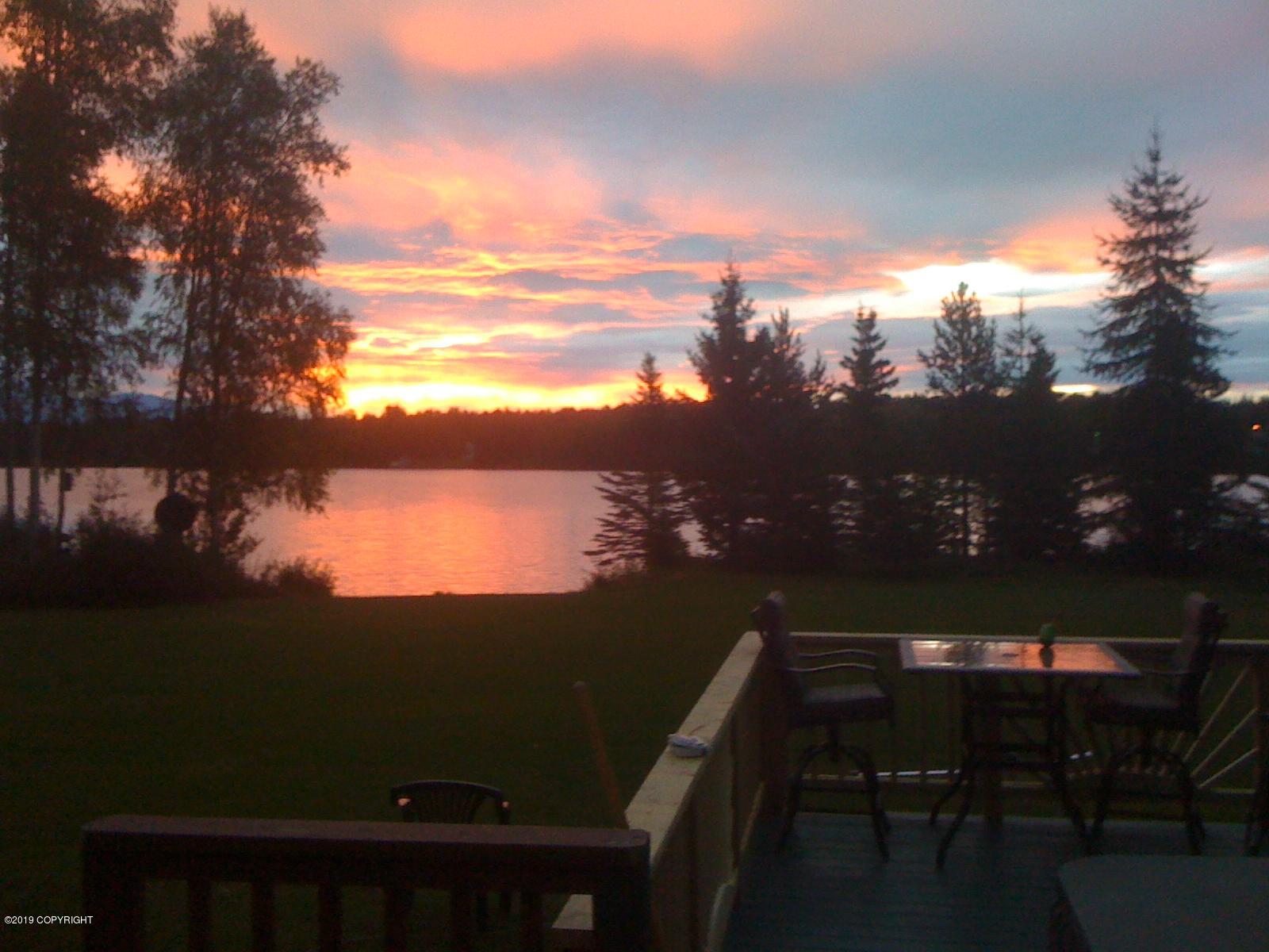 Christine Drive - HD Wallpaper 