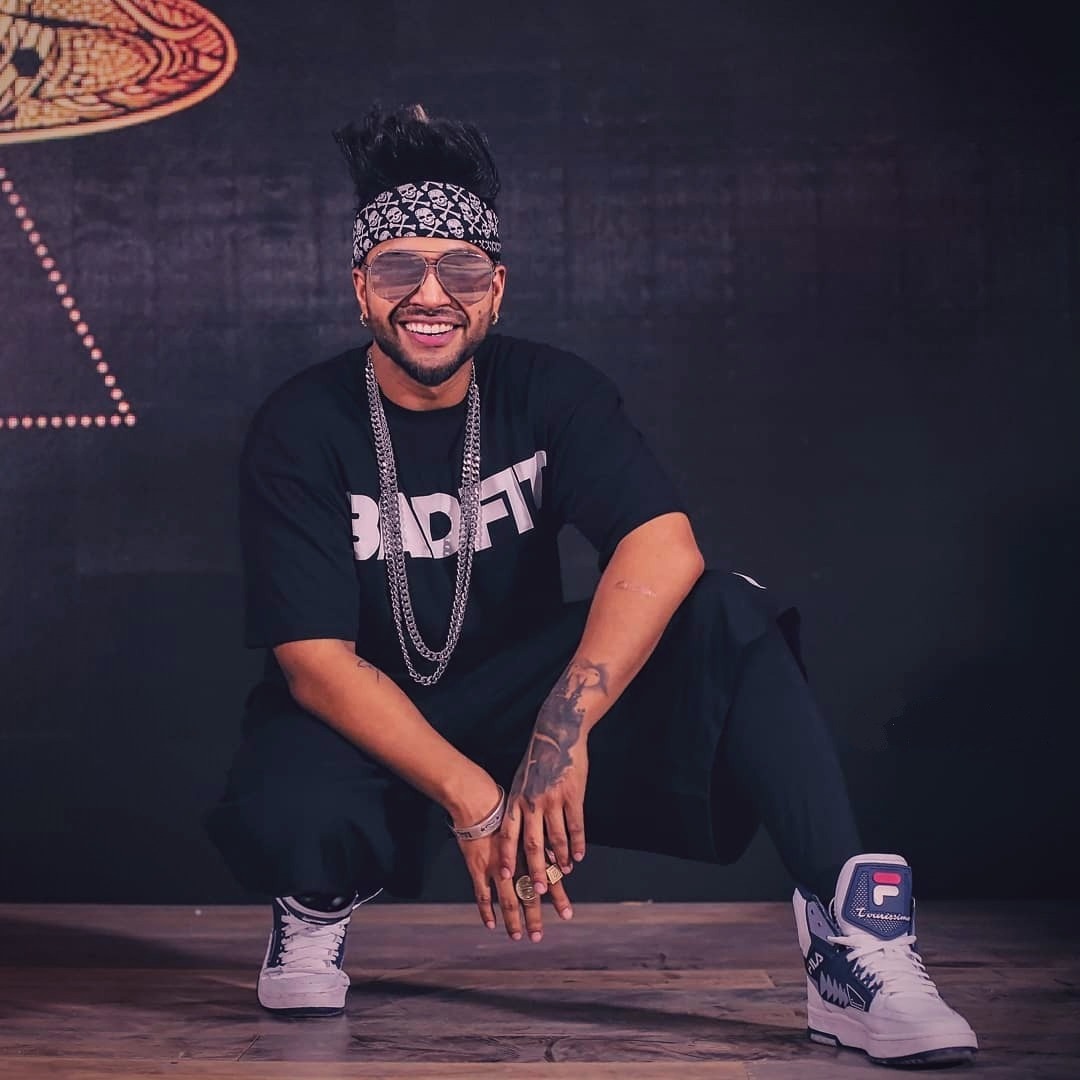 Sukh E - Sukhe Photos Hd Wallpaper Download - HD Wallpaper 