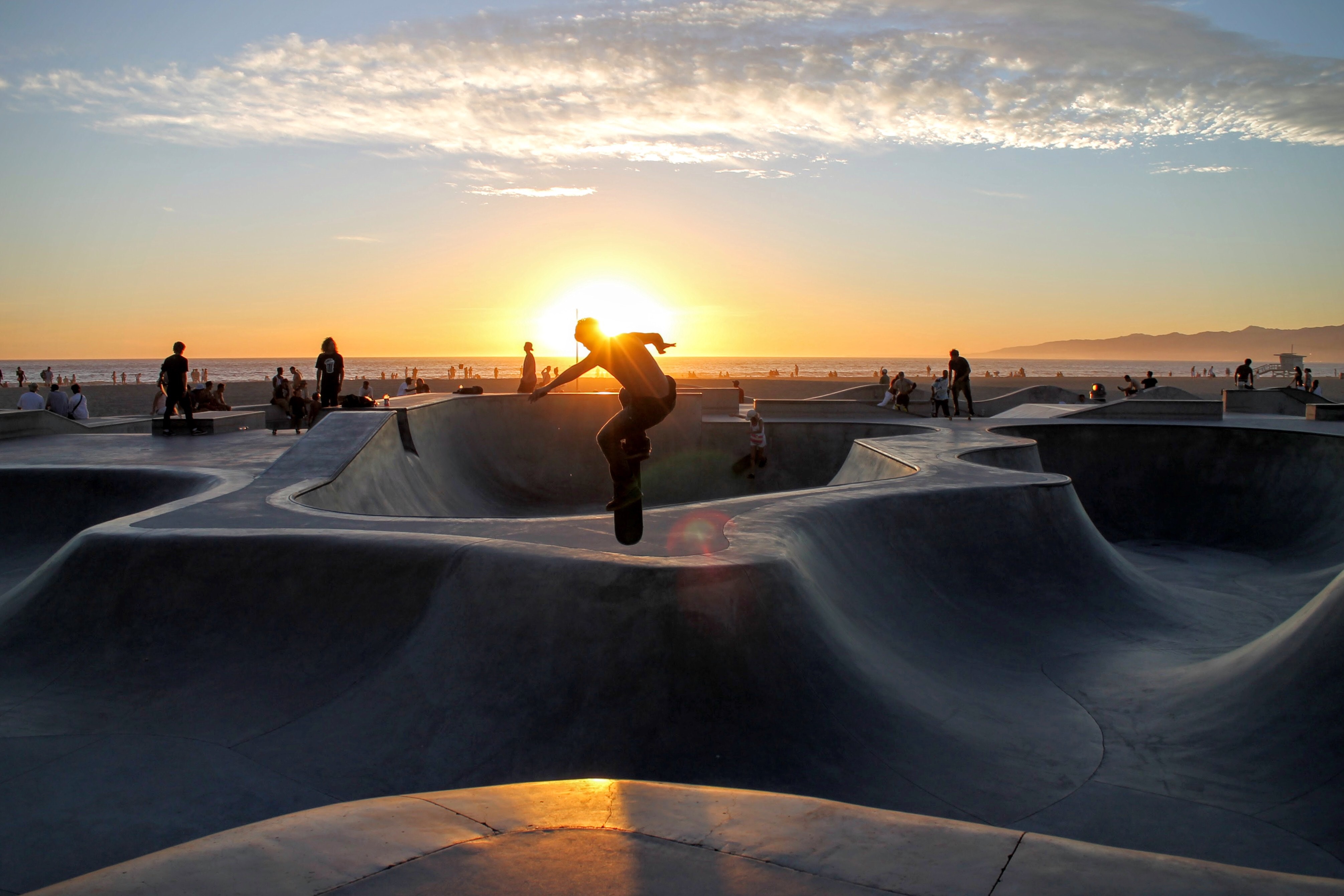 Skate Park Los Angeles California - HD Wallpaper 