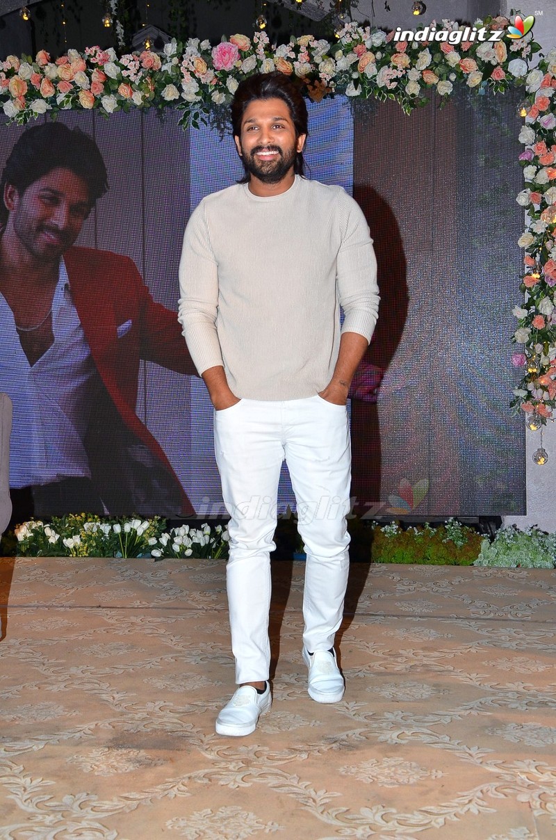 Allu Arjun - Allu Arjun Alava Kondapuram Lo - HD Wallpaper 